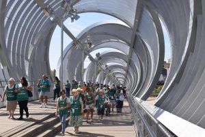 cubrió el kilometro de esta iniciativa dentro de un ambiente alegre y festivo. 