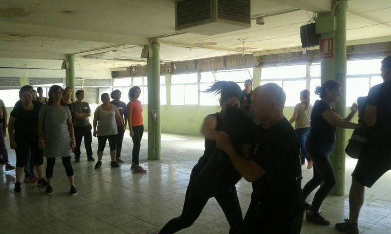 Taller de defensa de las mujeres