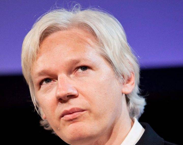 Assange debe de ser liberado. EEuu tendria que perseguir los hechos denunciados por Assange